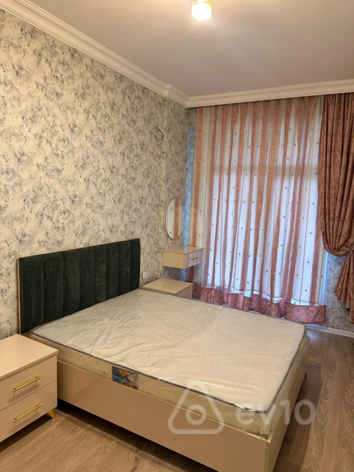 Kirayə verilir 2 otaqlı yeni tikili 58 m²