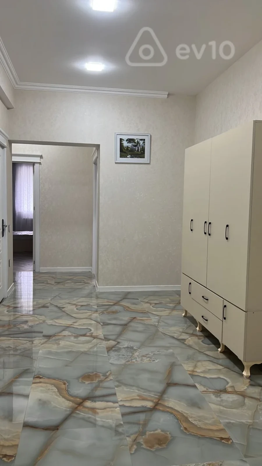 Kirayə verilir 3 otaqlı yeni tikili 110 m²