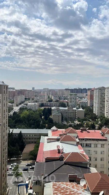 Kirayə verilir 3 otaqlı yeni tikili 110 m²