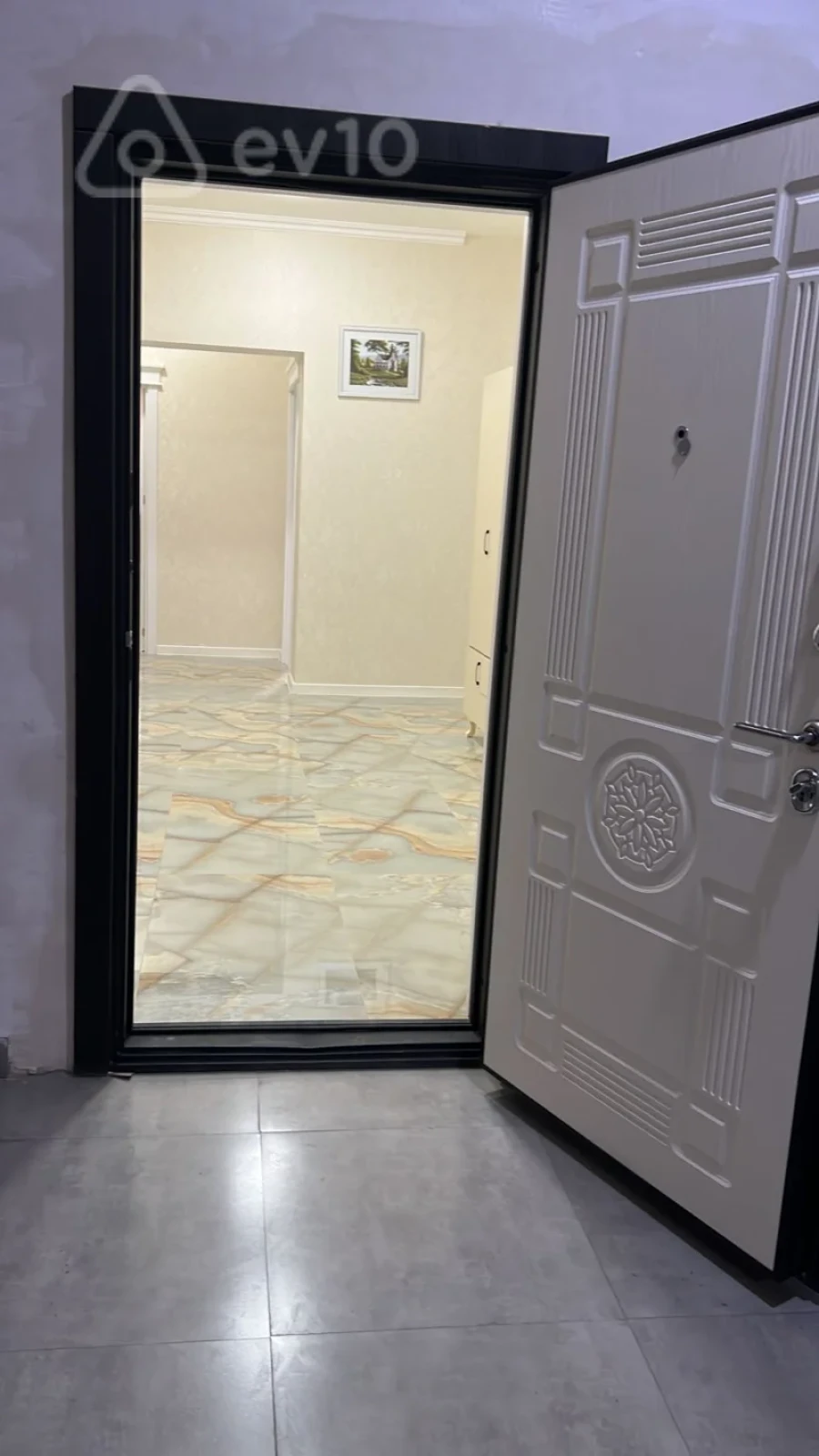 Kirayə verilir 3 otaqlı yeni tikili 110 m²