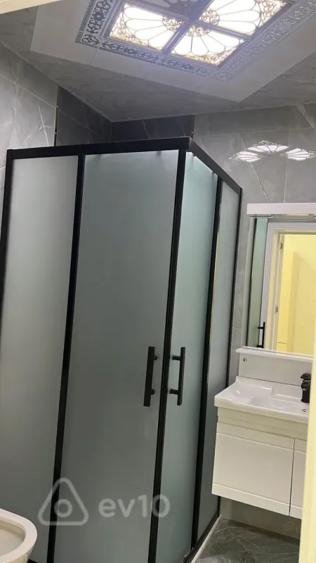 Kirayə verilir 3 otaqlı yeni tikili 110 m²