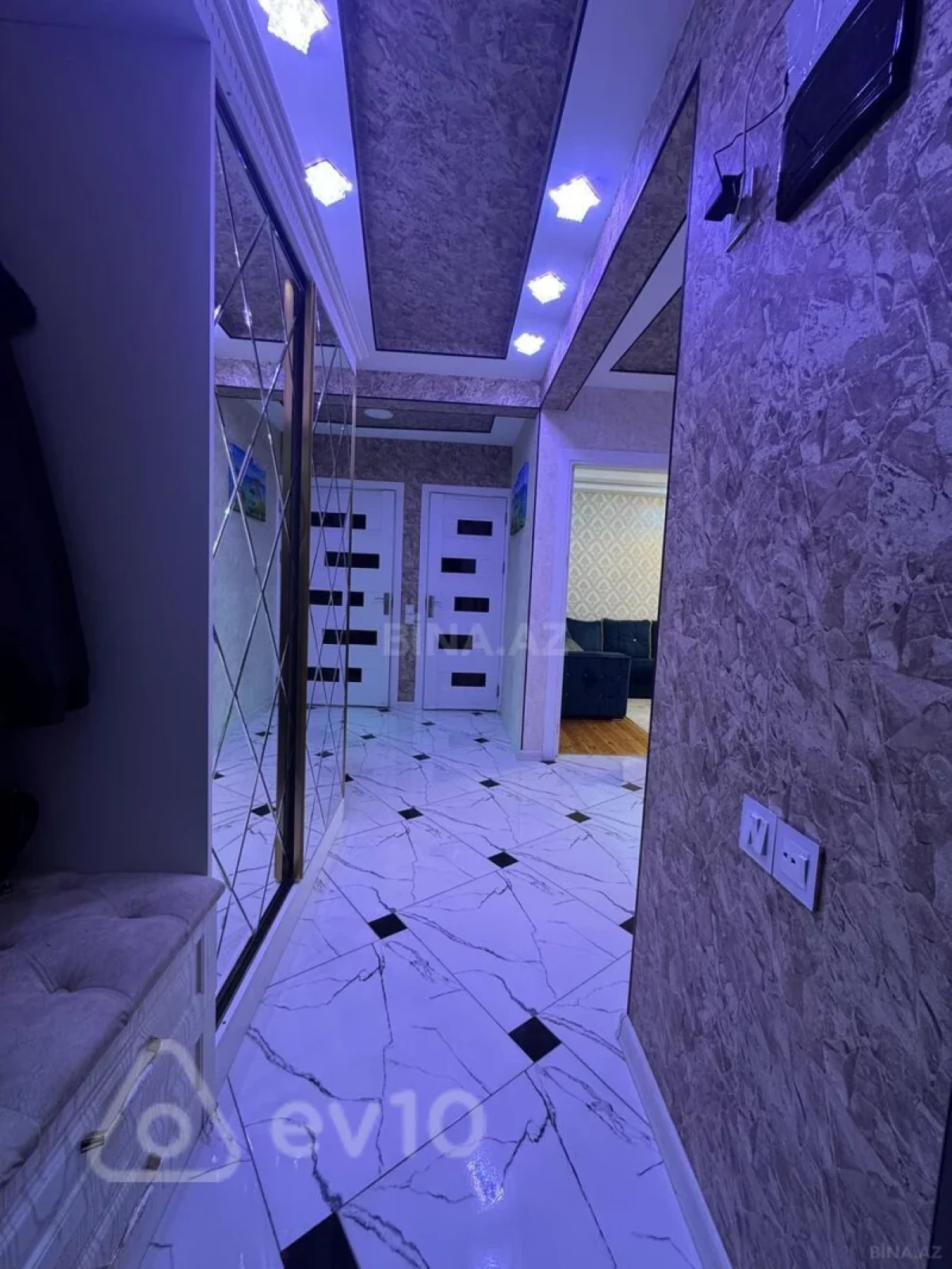 Kirayə verilir 3 otaqlı köhnə tikili 80 m²