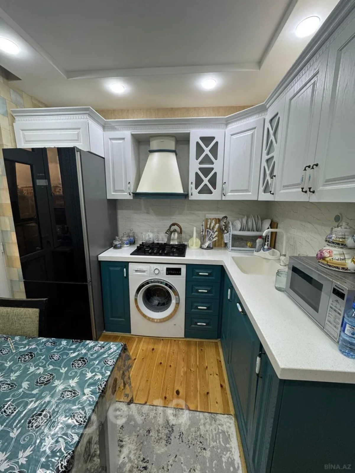 Kirayə verilir 3 otaqlı köhnə tikili 80 m²