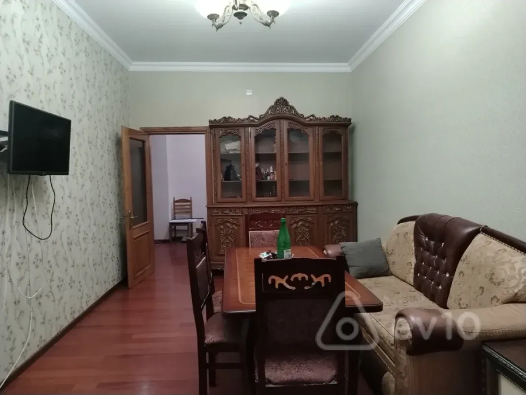 Kirayə verilir 2 otaqlı yeni tikili 70 m²