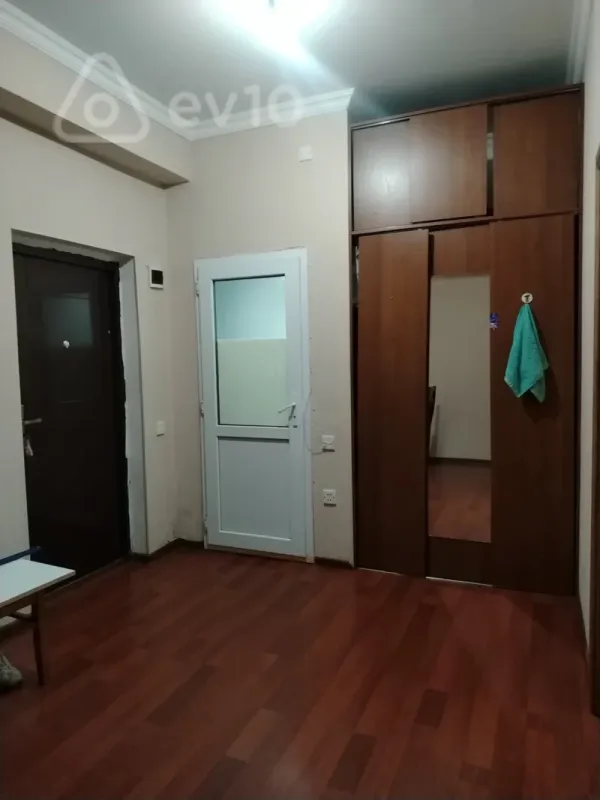 Kirayə verilir 2 otaqlı yeni tikili 70 m²