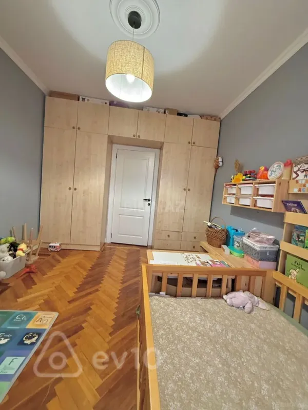 Kirayə verilir 3 otaqlı köhnə tikili 75 m²