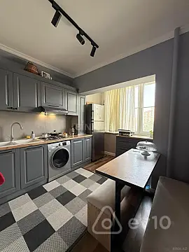 Kirayə verilir 3 otaqlı köhnə tikili 75 m²