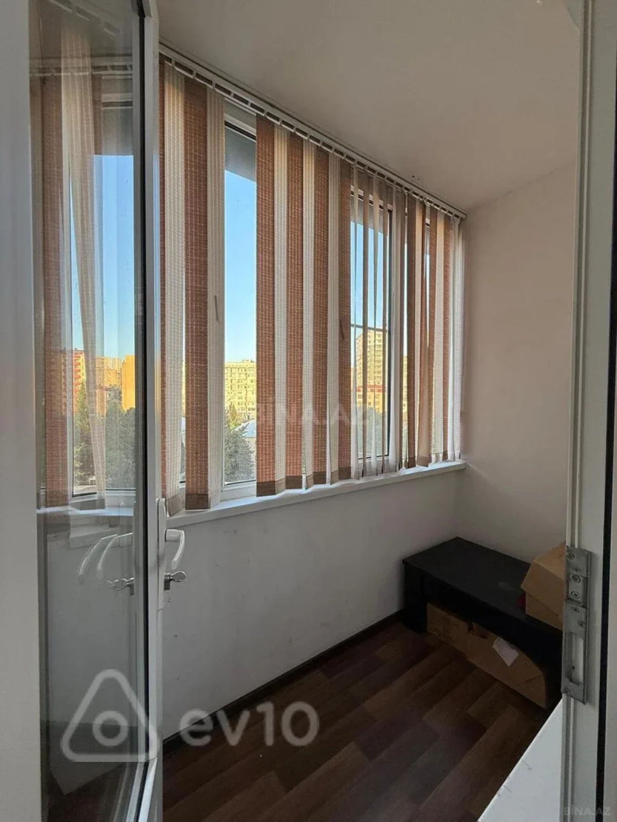 Kirayə verilir 3 otaqlı köhnə tikili 75 m²