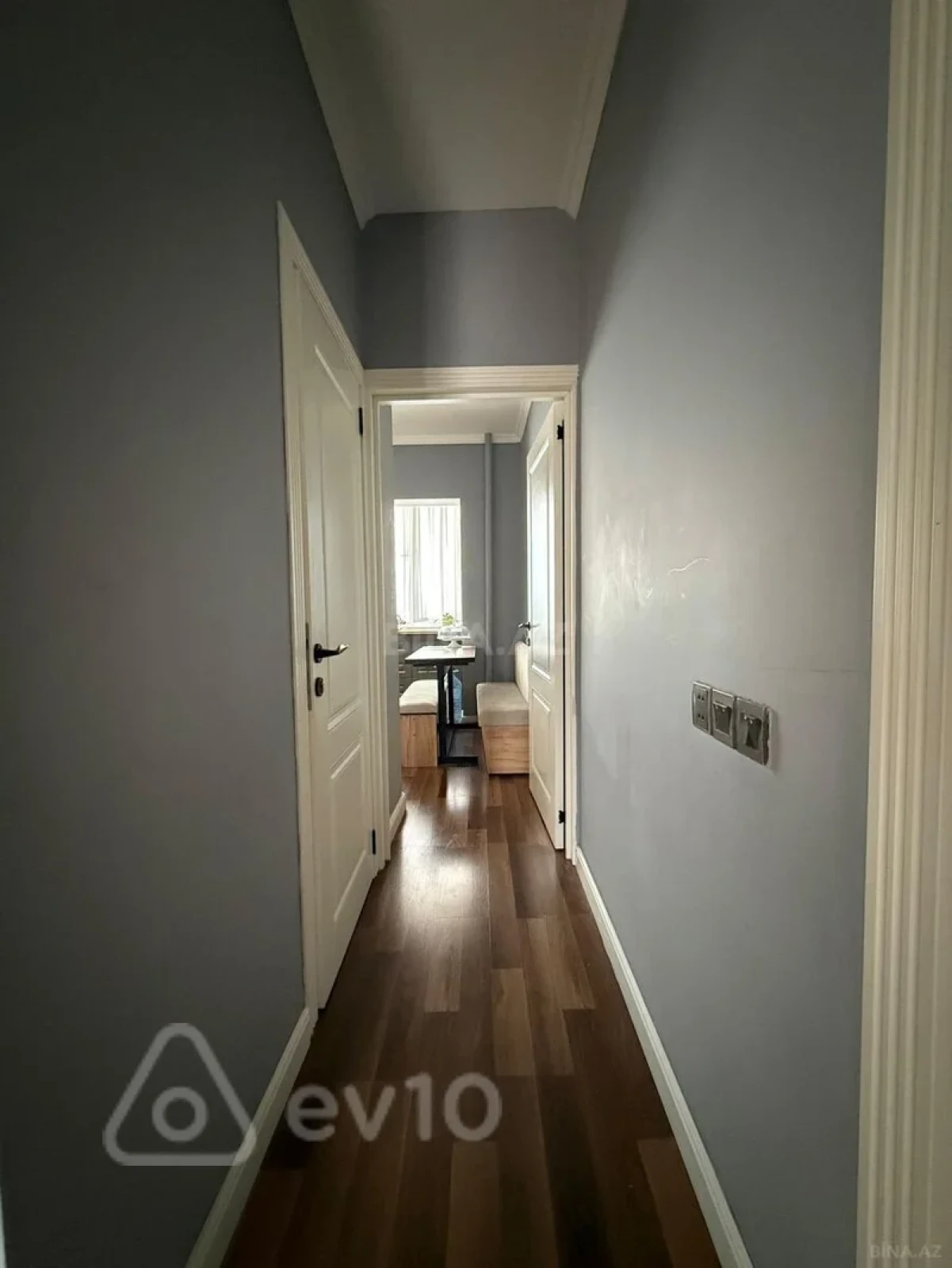 Kirayə verilir 3 otaqlı köhnə tikili 75 m²
