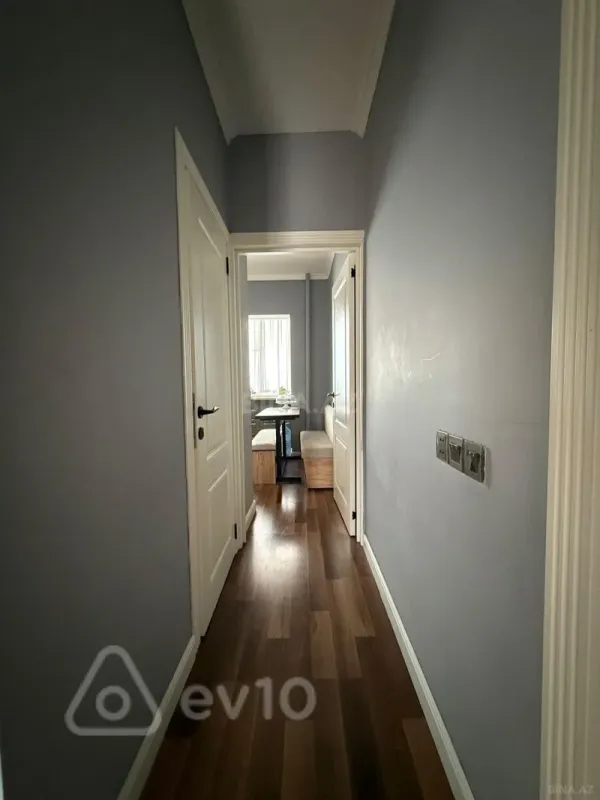 Kirayə verilir 3 otaqlı köhnə tikili 75 m²