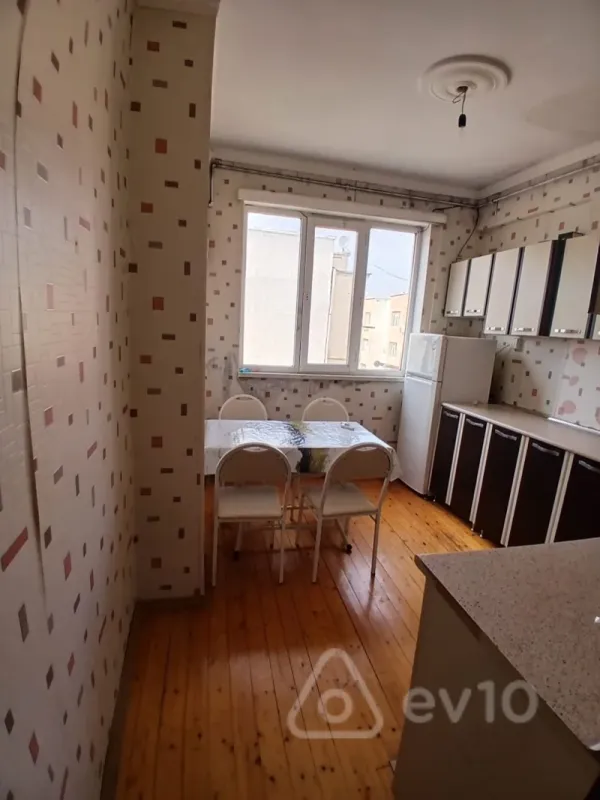 Kirayə verilir 1 otaqlı yeni tikili 56 m²