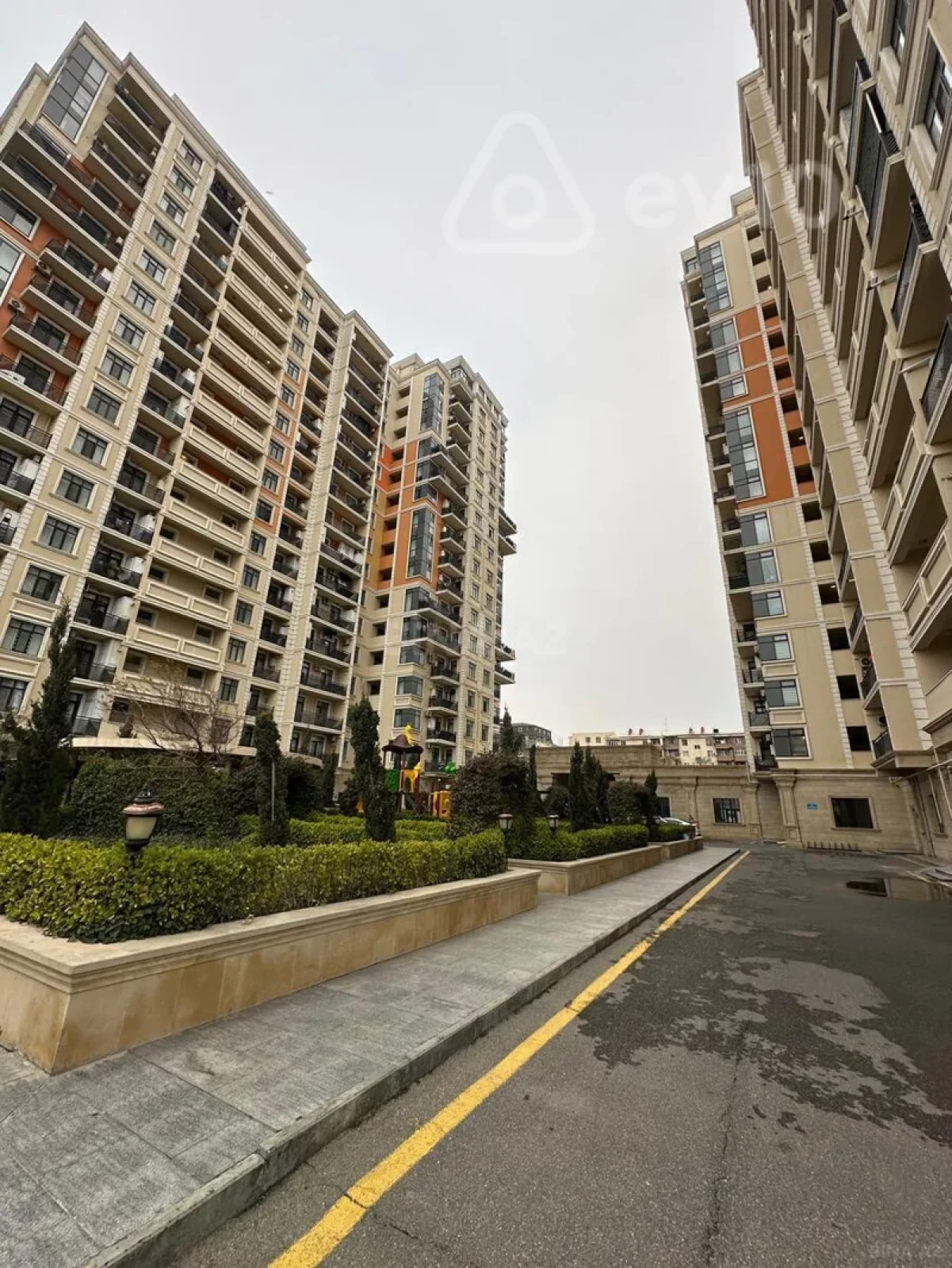 Kirayə verilir 2 otaqlı yeni tikili 58 m²