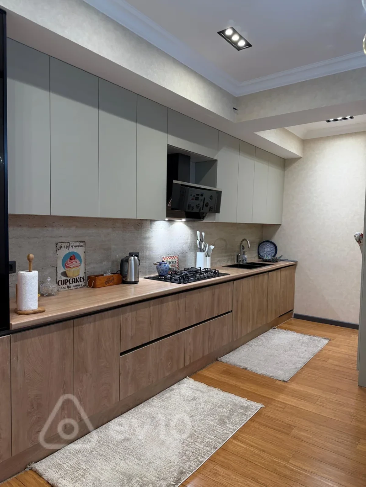Kirayə verilir 3 otaqlı yeni tikili 126 m²