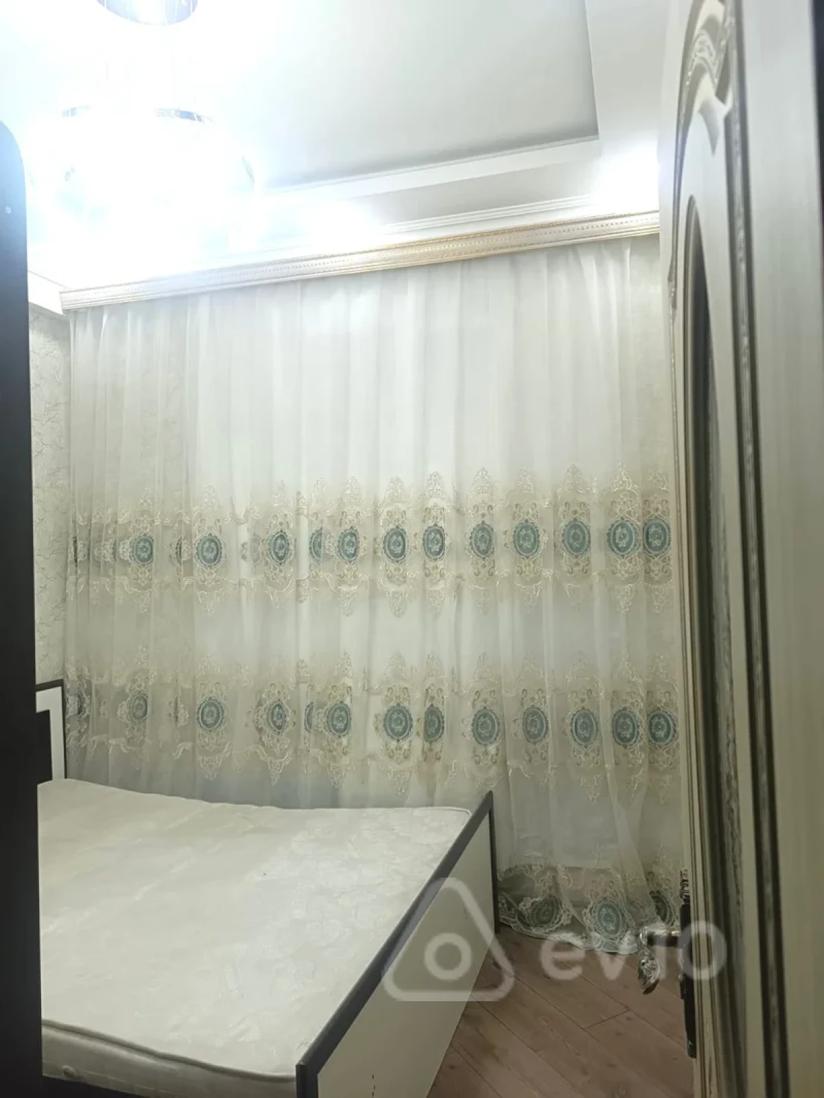Kirayə verilir 2 otaqlı yeni tikili 60 m²