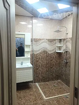 Kirayə verilir 2 otaqlı yeni tikili 60 m²