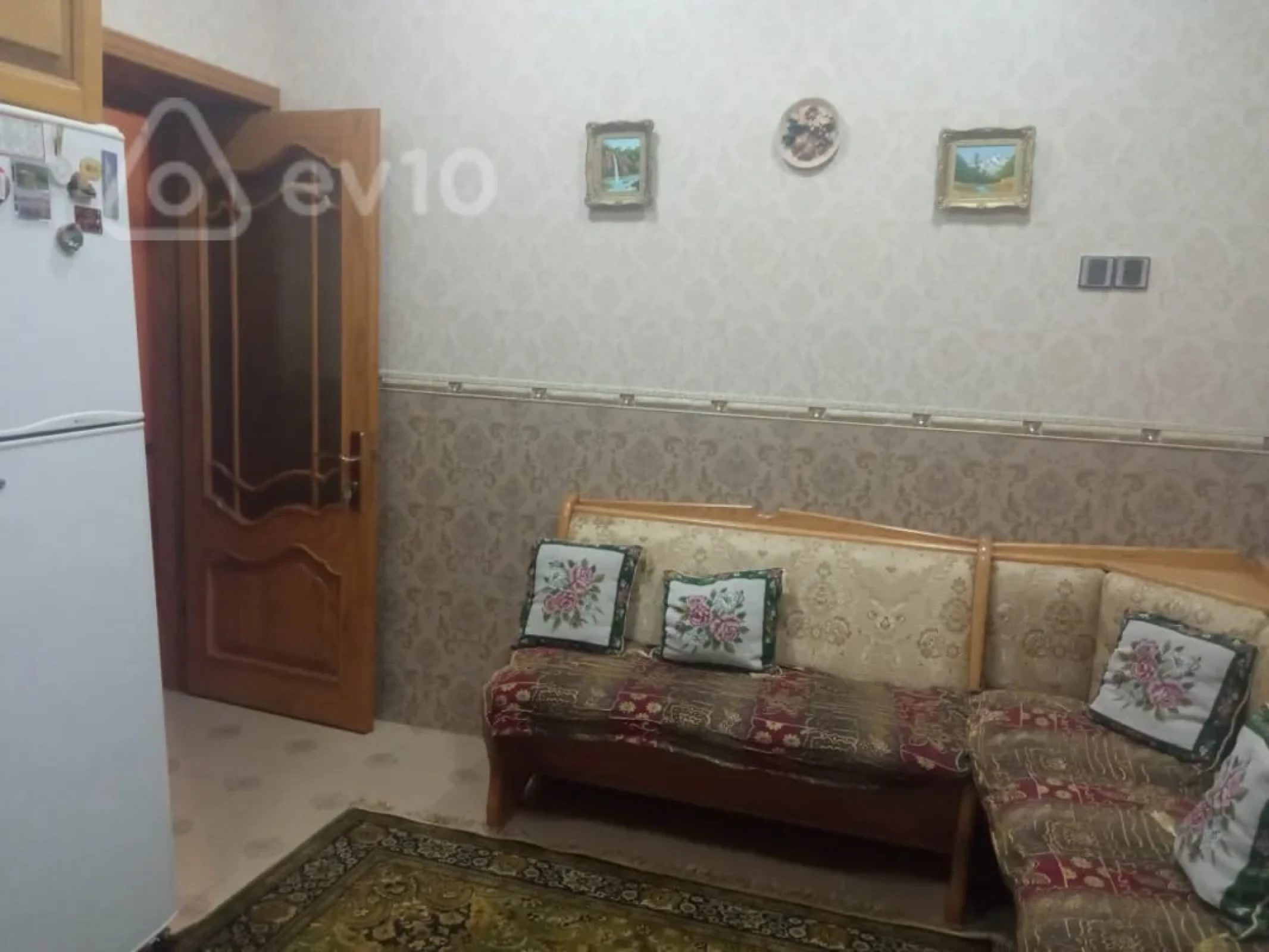 Kirayə verilir 8 otaqlı həyət evi 310 m²