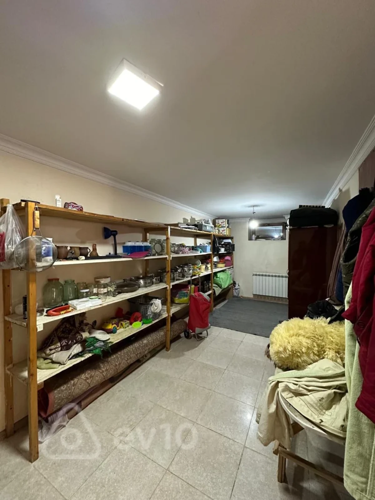 Kirayə verilir 8 otaqlı həyət evi 310 m²