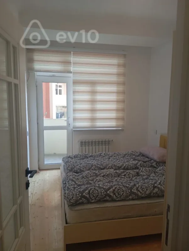 Kirayə verilir 3 otaqlı yeni tikili 90 m²