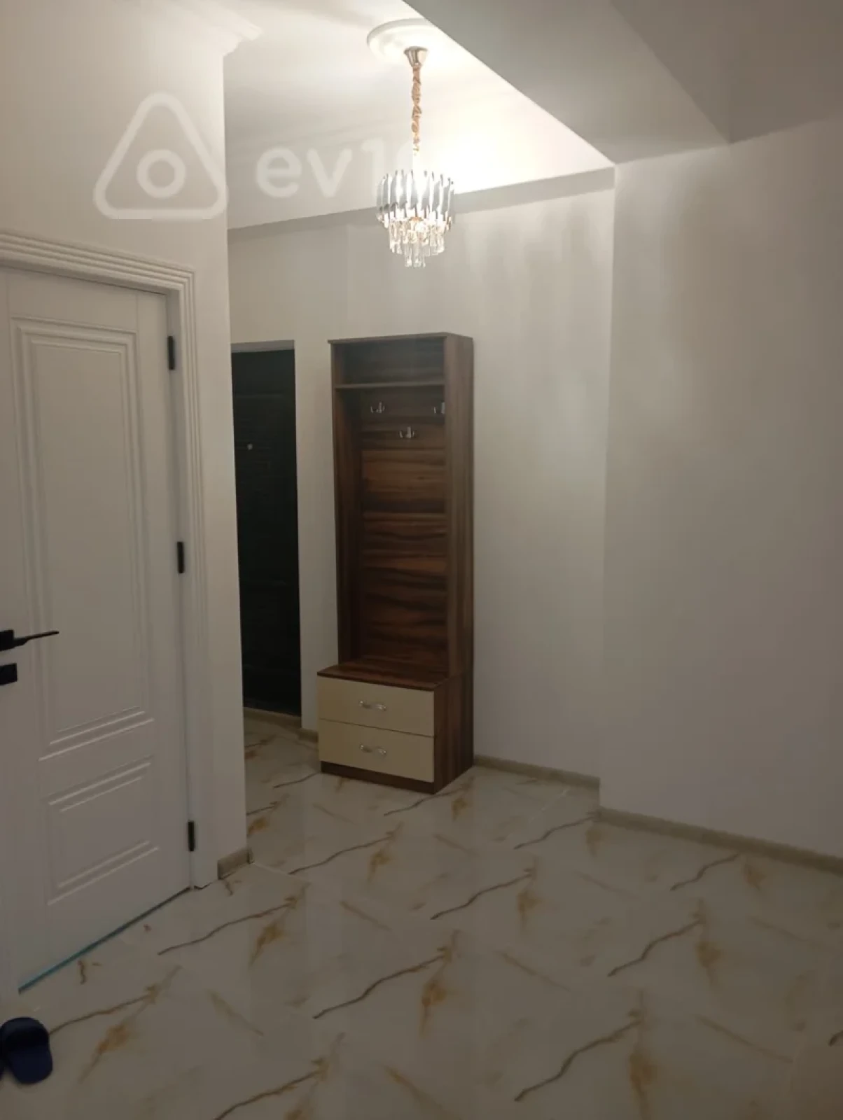Kirayə verilir 3 otaqlı yeni tikili 90 m²