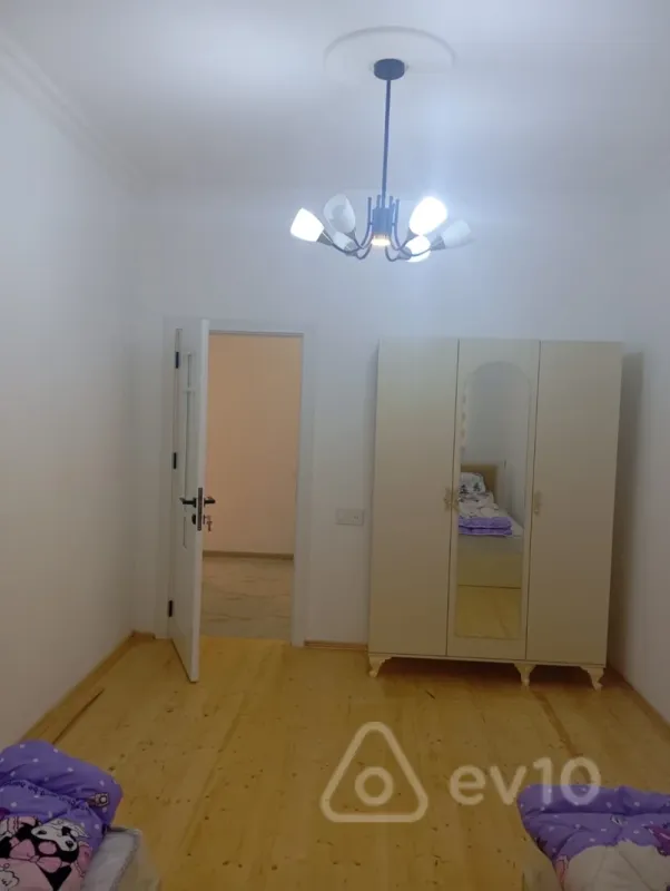 Kirayə verilir 3 otaqlı yeni tikili 90 m²