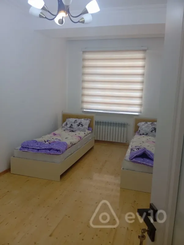 Kirayə verilir 3 otaqlı yeni tikili 90 m²