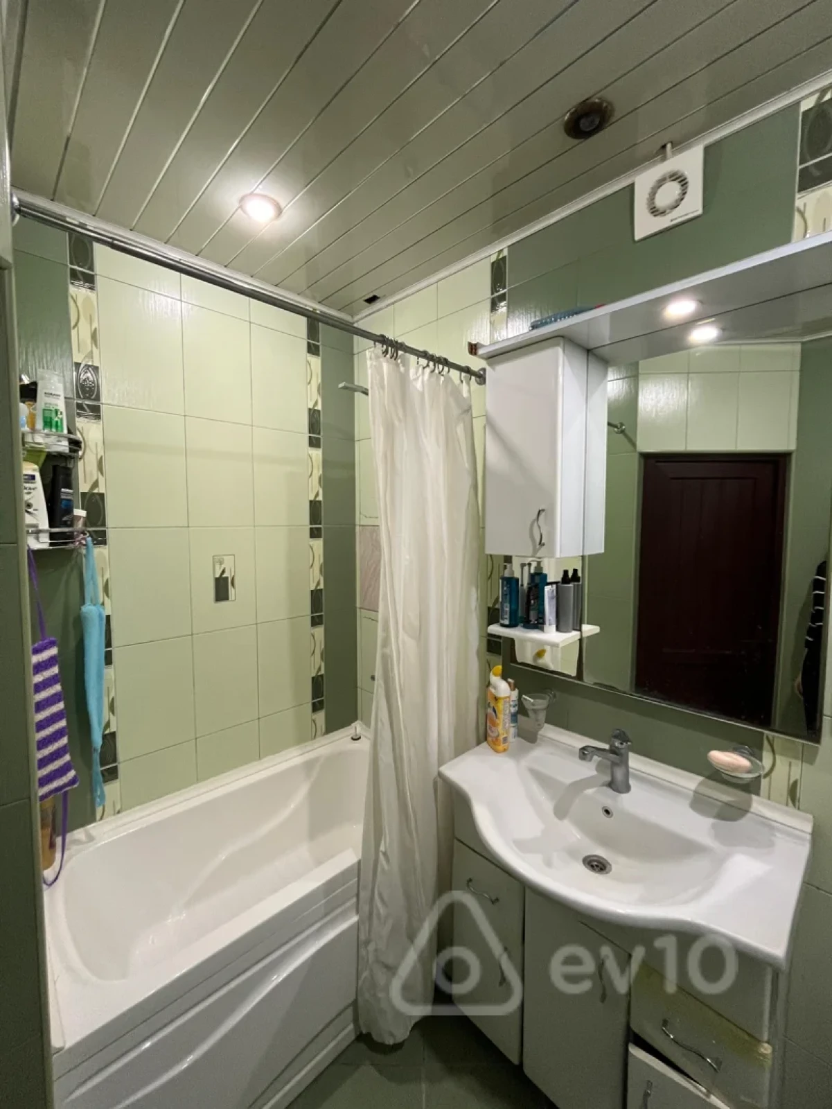 Kirayə verilir 3 otaqlı yeni tikili 83 m²