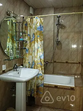 Kirayə verilir 2 otaqlı yeni tikili 90 m²