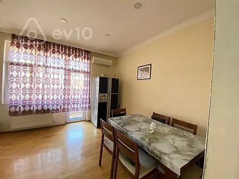 Kirayə verilir 2 otaqlı yeni tikili 105 m²