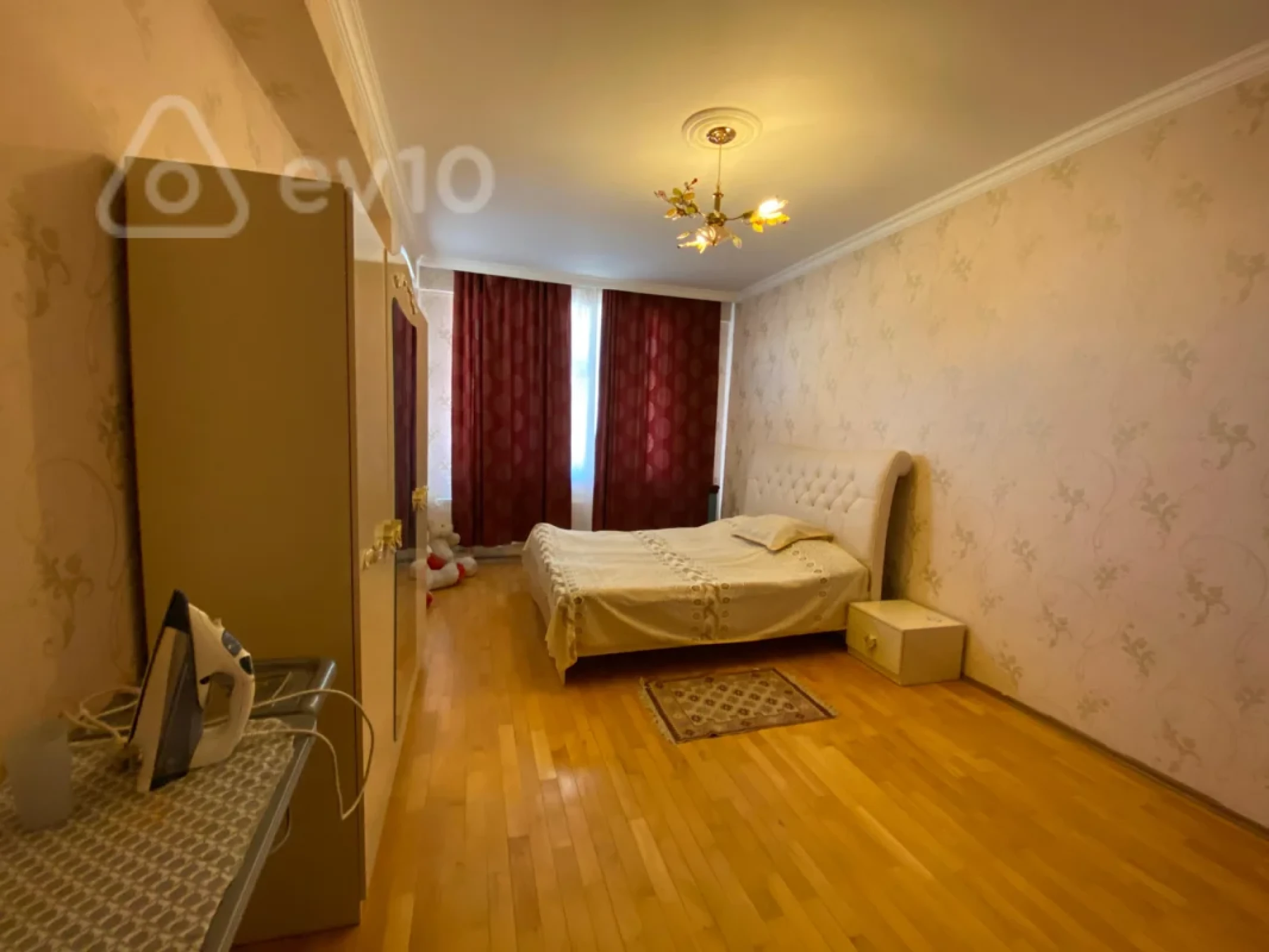 Kirayə verilir 2 otaqlı yeni tikili 105 m²