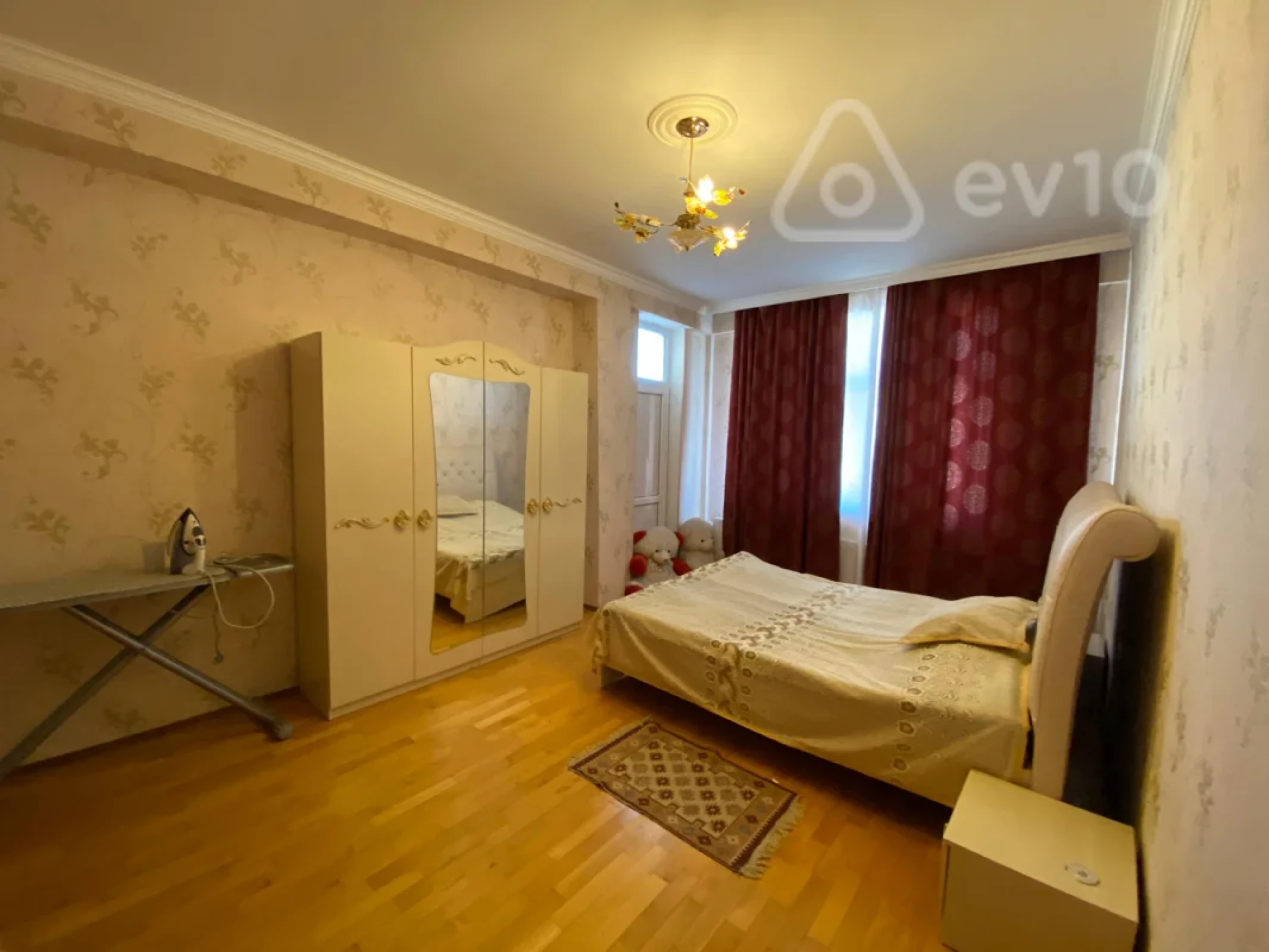 Kirayə verilir 2 otaqlı yeni tikili 105 m²