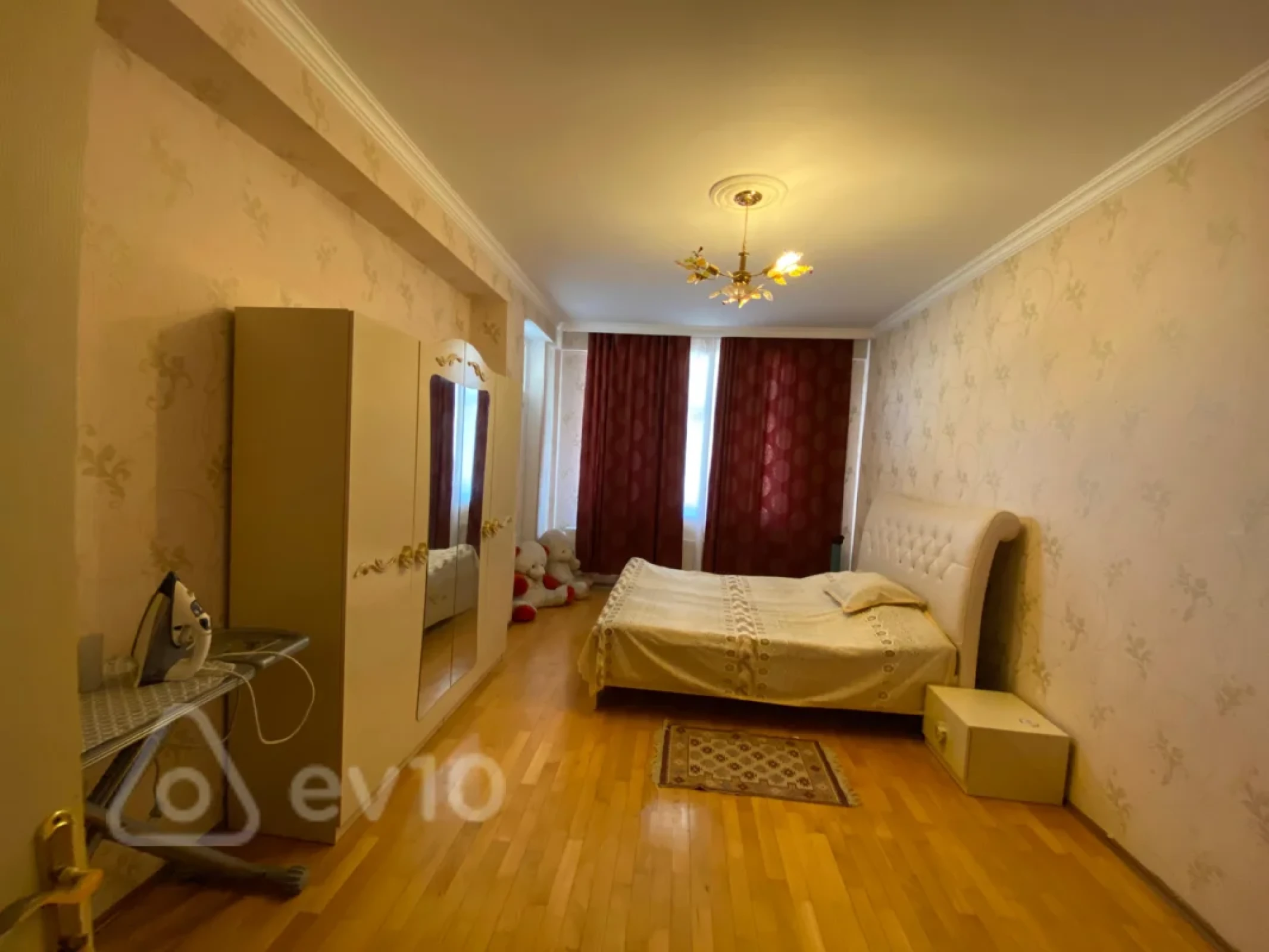 Kirayə verilir 2 otaqlı yeni tikili 105 m²