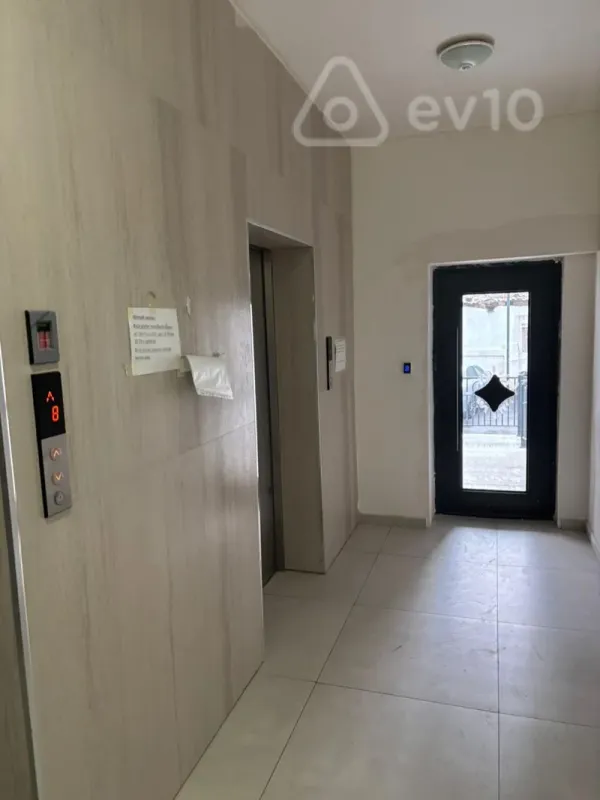 Kirayə verilir 3 otaqlı yeni tikili 74 m²