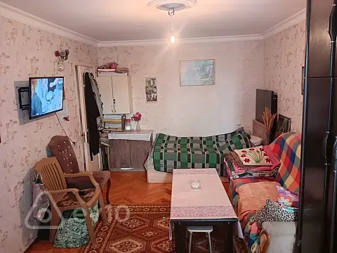 Satılır 3 otaqlı köhnə tikili 70 m²