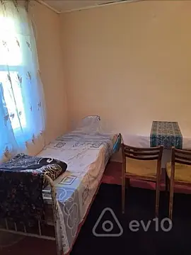 Kirayə verilir 1 otaqlı həyət evi 15 m²