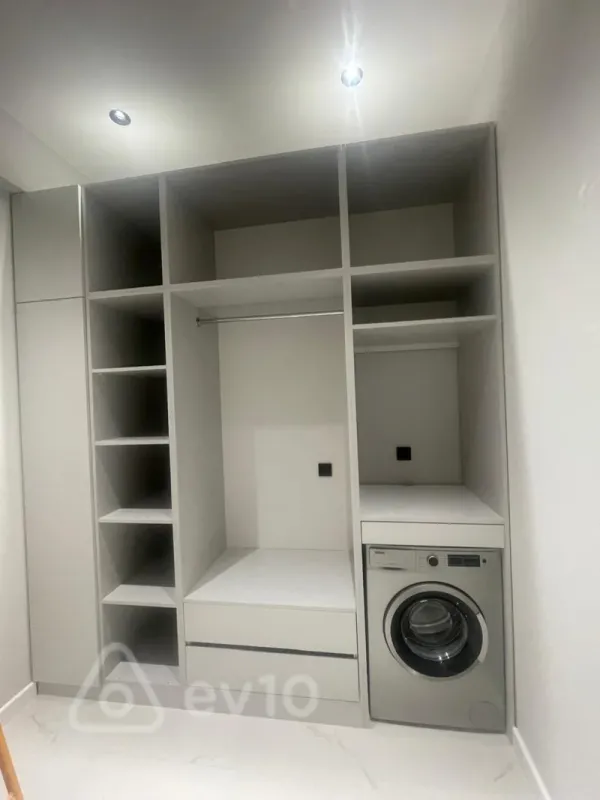 Kirayə verilir 2 otaqlı yeni tikili 117 m²