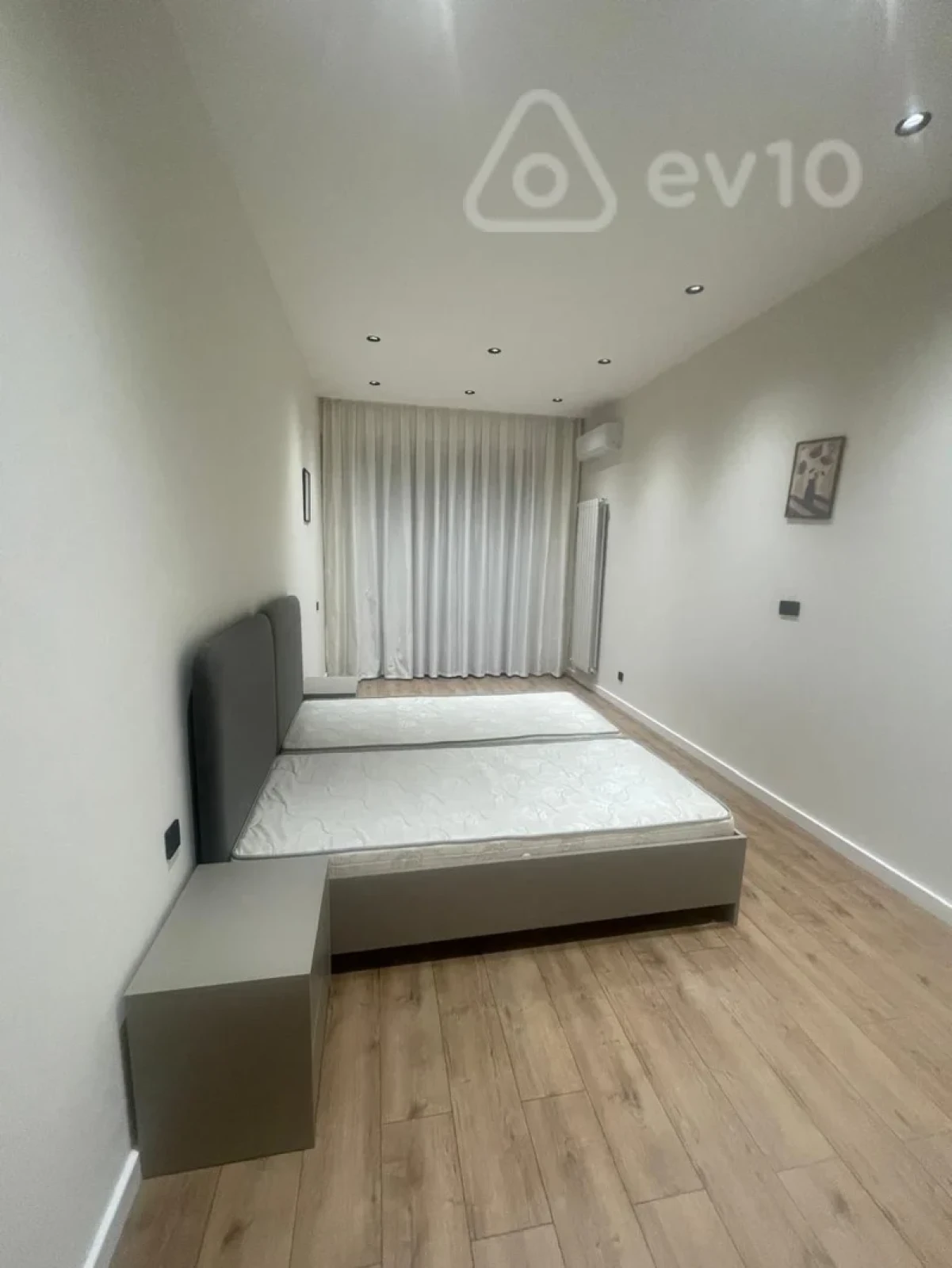 Kirayə verilir 2 otaqlı yeni tikili 117 m²