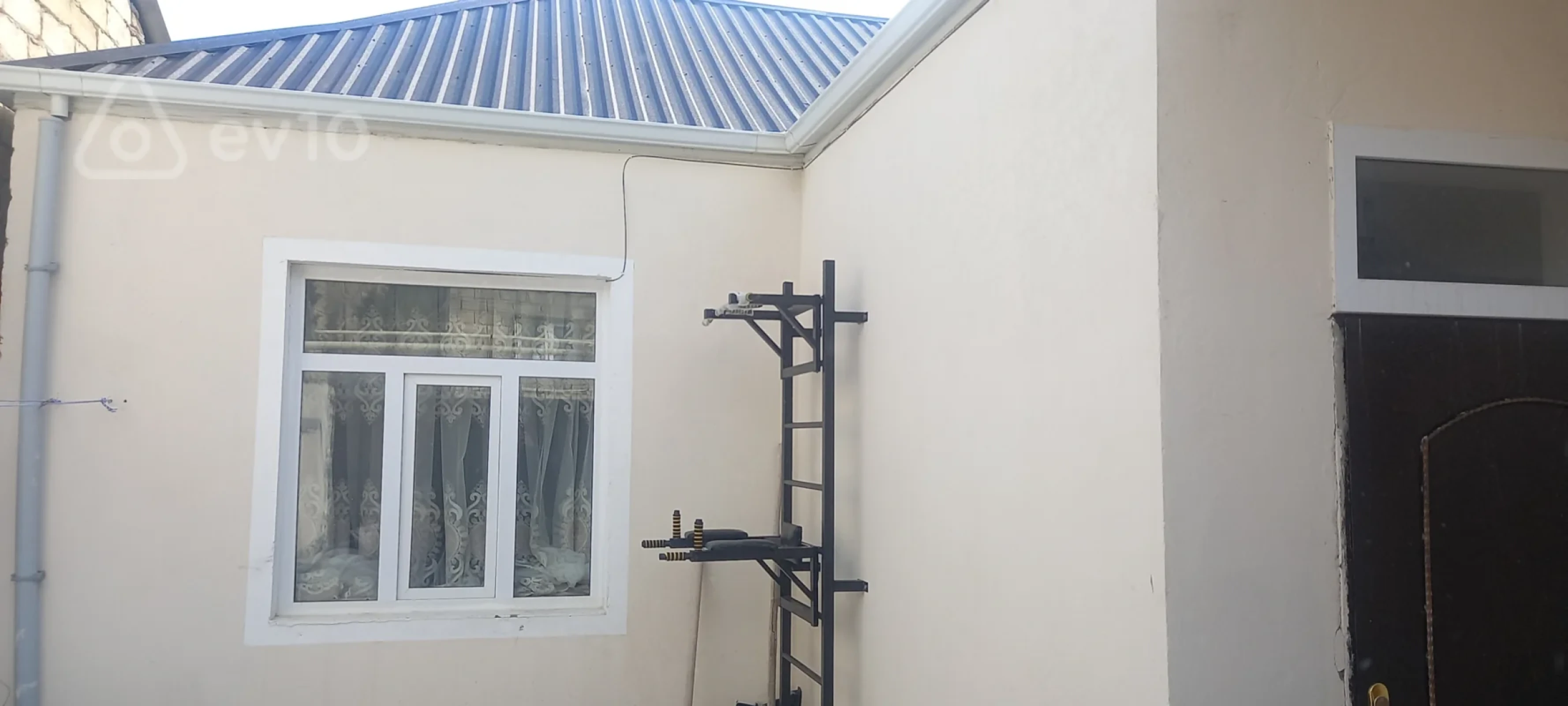 Satılır 3 otaqlı həyət evi 75 m²