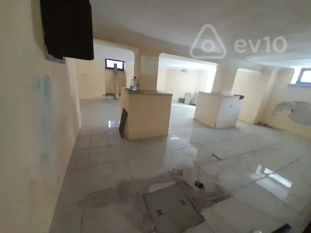 Satılır mənzil 60 m²