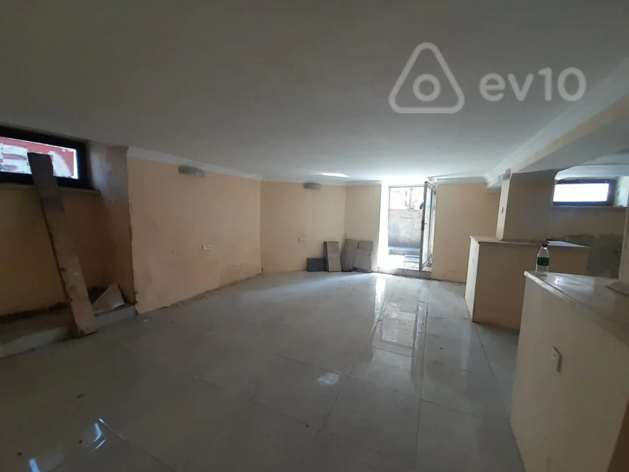 Satılır mənzil 60 m²