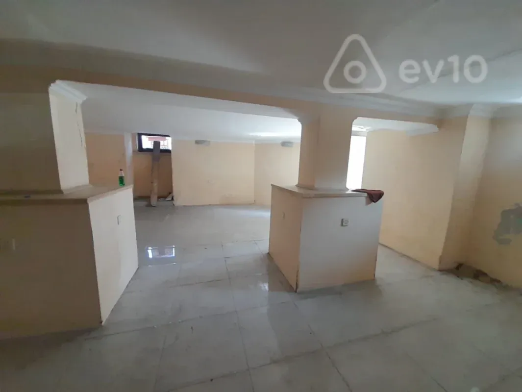 Satılır mənzil 60 m²