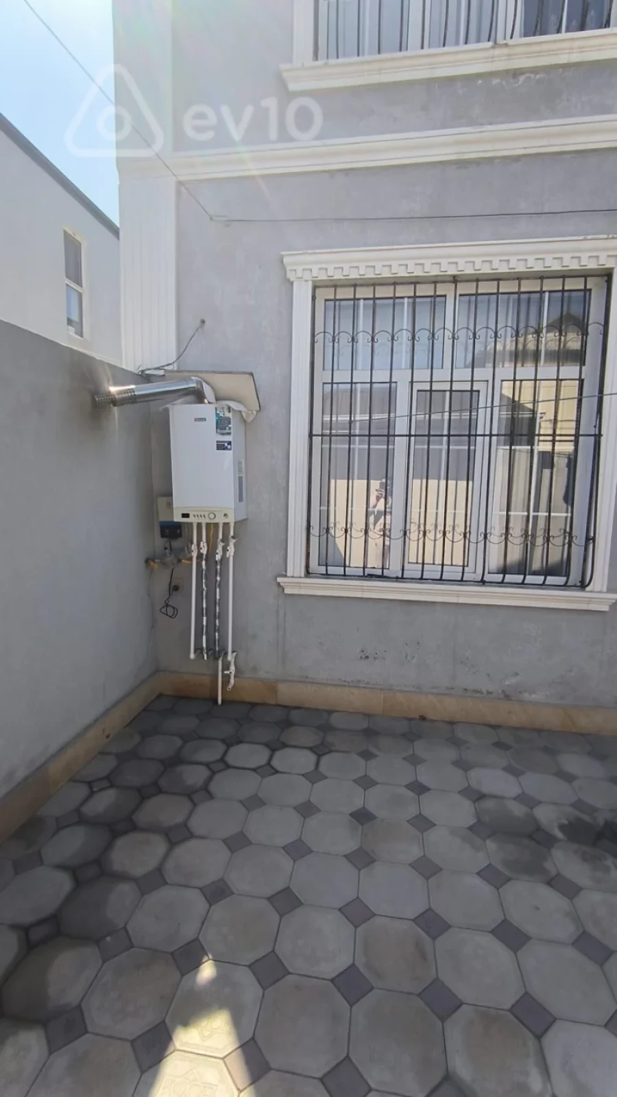 Satılır 4 otaqlı həyət evi 130 m²