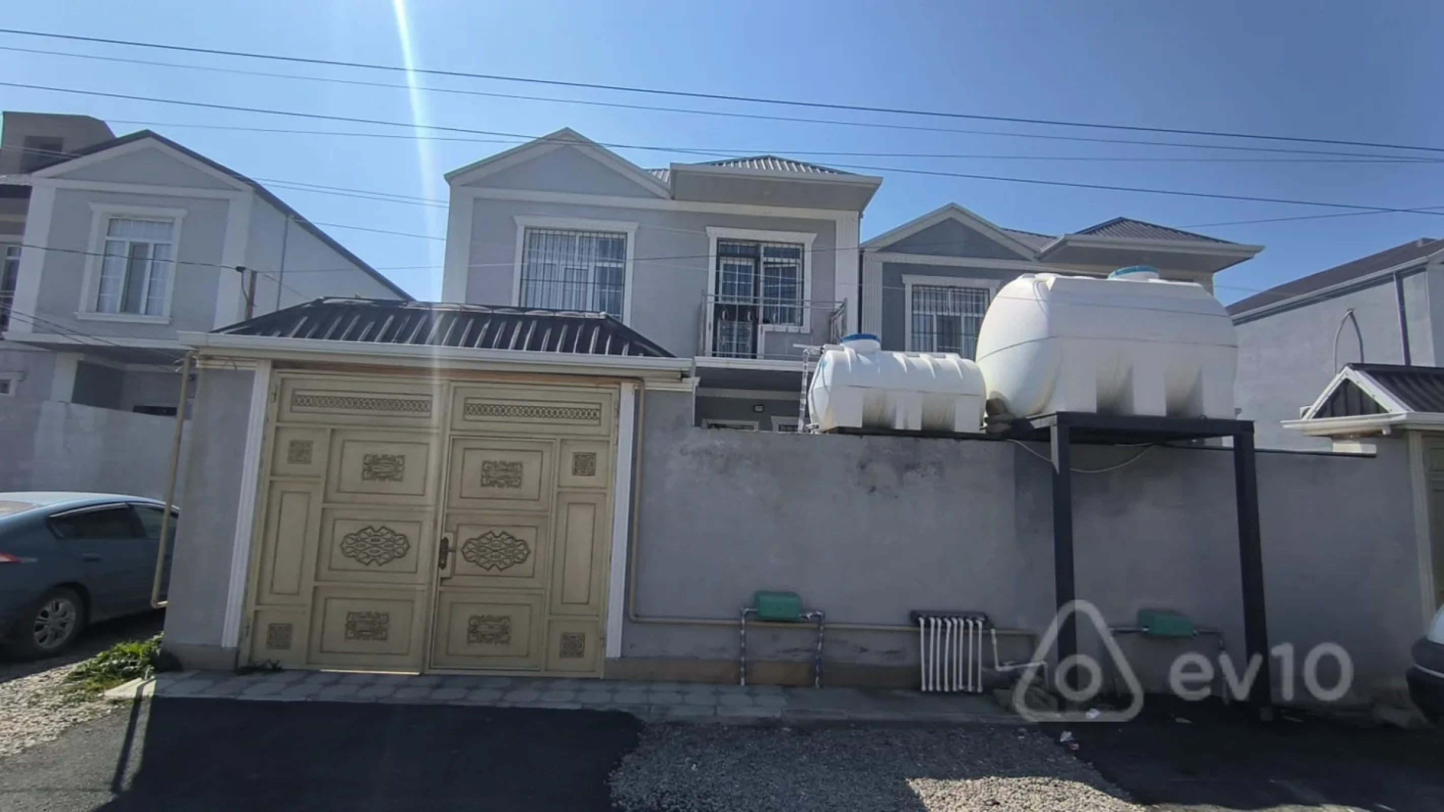 Satılır 4 otaqlı həyət evi 130 m²