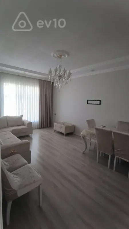 Satılır 4 otaqlı həyət evi 130 m²