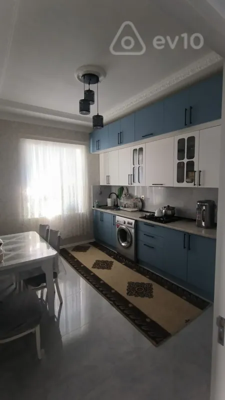 Satılır 4 otaqlı həyət evi 130 m²