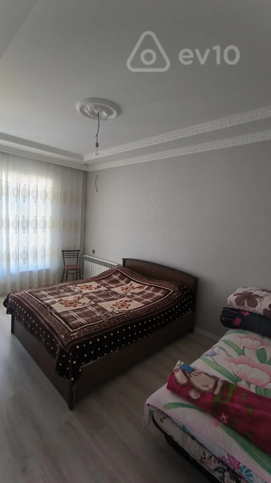 Satılır 4 otaqlı həyət evi 130 m²