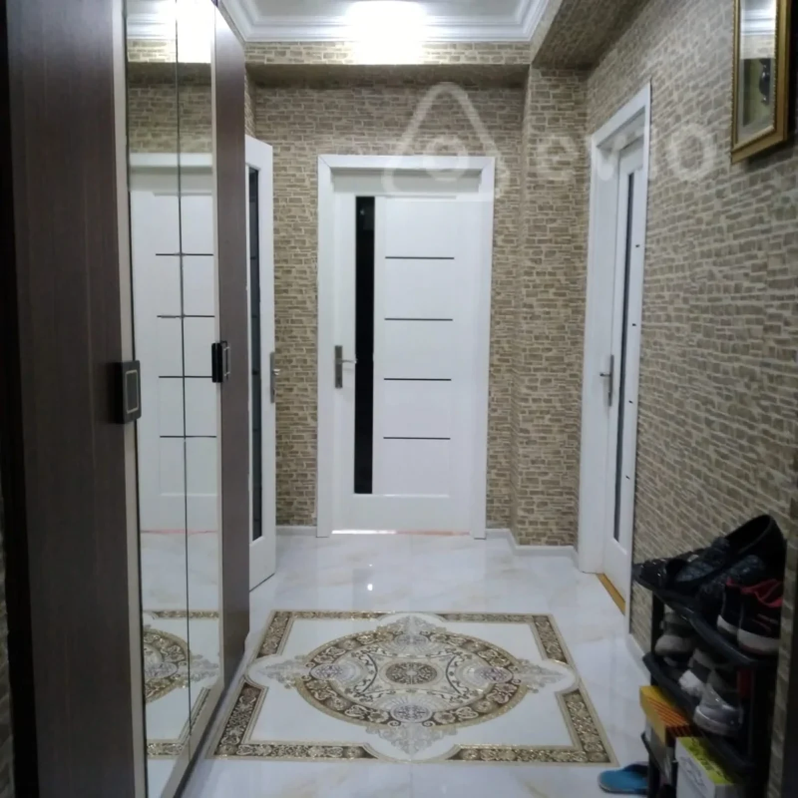 Kirayə verilir 3 otaqlı yeni tikili 70 m²