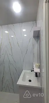 Satılır 3 otaqlı yeni tikili 90 m²