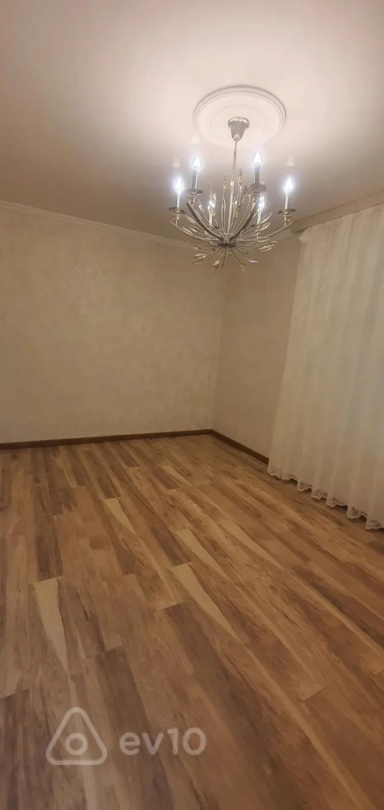 Satılır 3 otaqlı yeni tikili 90 m²