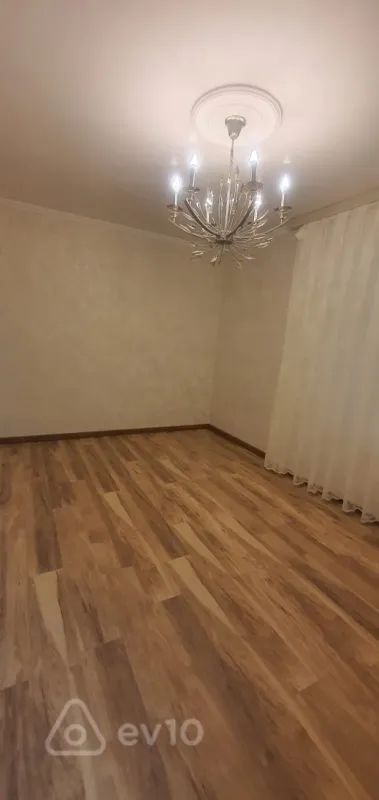 Satılır 3 otaqlı yeni tikili 90 m²