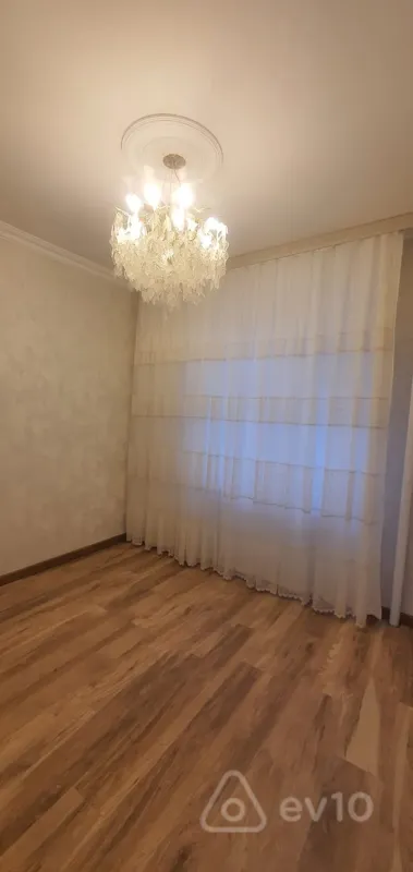 Satılır 3 otaqlı yeni tikili 90 m²